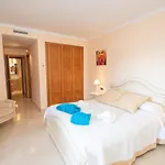 Apt With Heated Pool & Excellent Location - Todoholiday