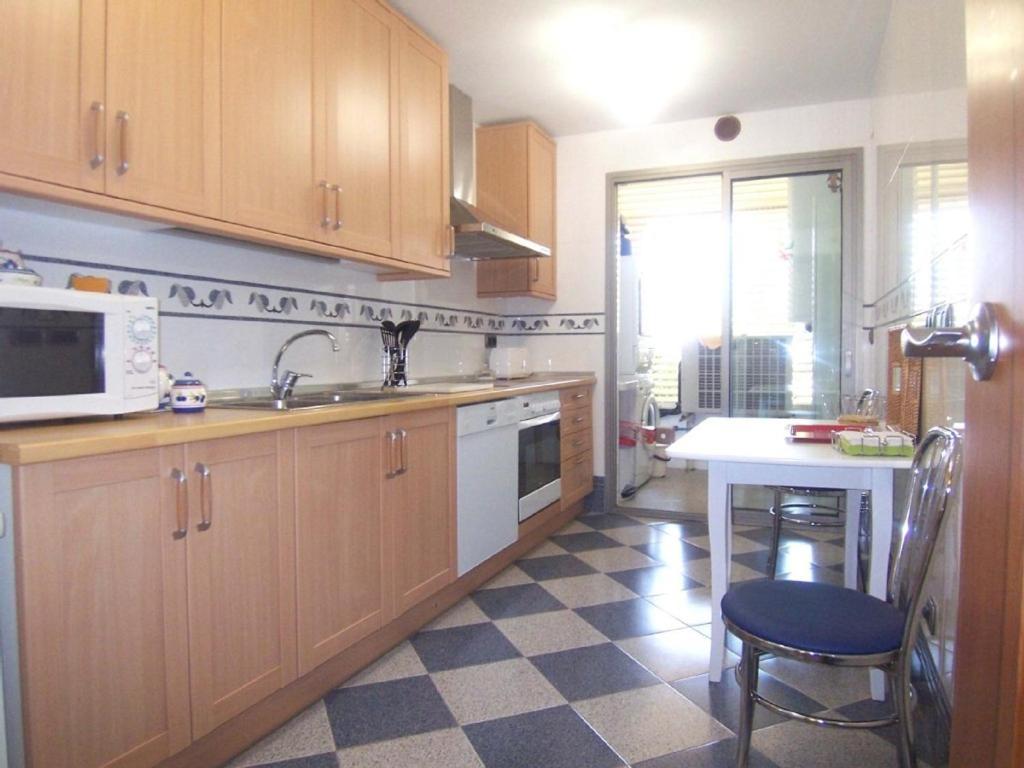 Appartement Apt With Heated Pool & Excellent Location - Todoholiday