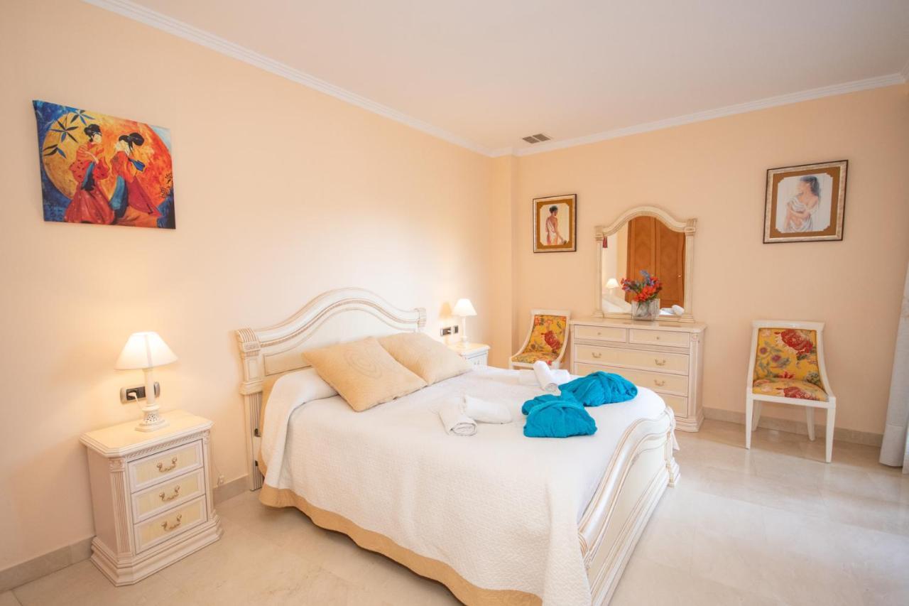 Apt With Heated Pool & Excellent Location - Todoholiday Appartement *