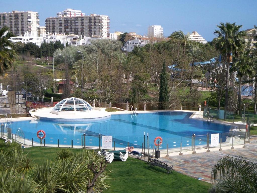 Apt With Heated Pool & Excellent Location - Todoholiday Apartment *